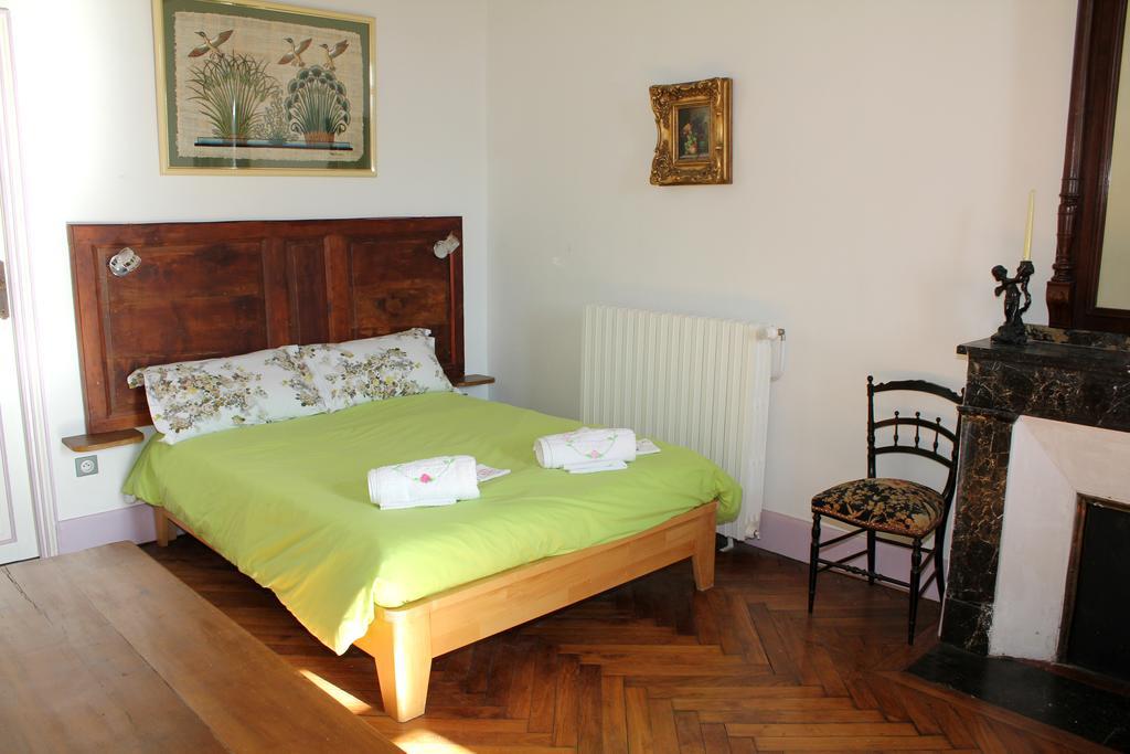 Chambres D'Hotes L'Enclos Des Jacobins Сен-Жирон Экстерьер фото